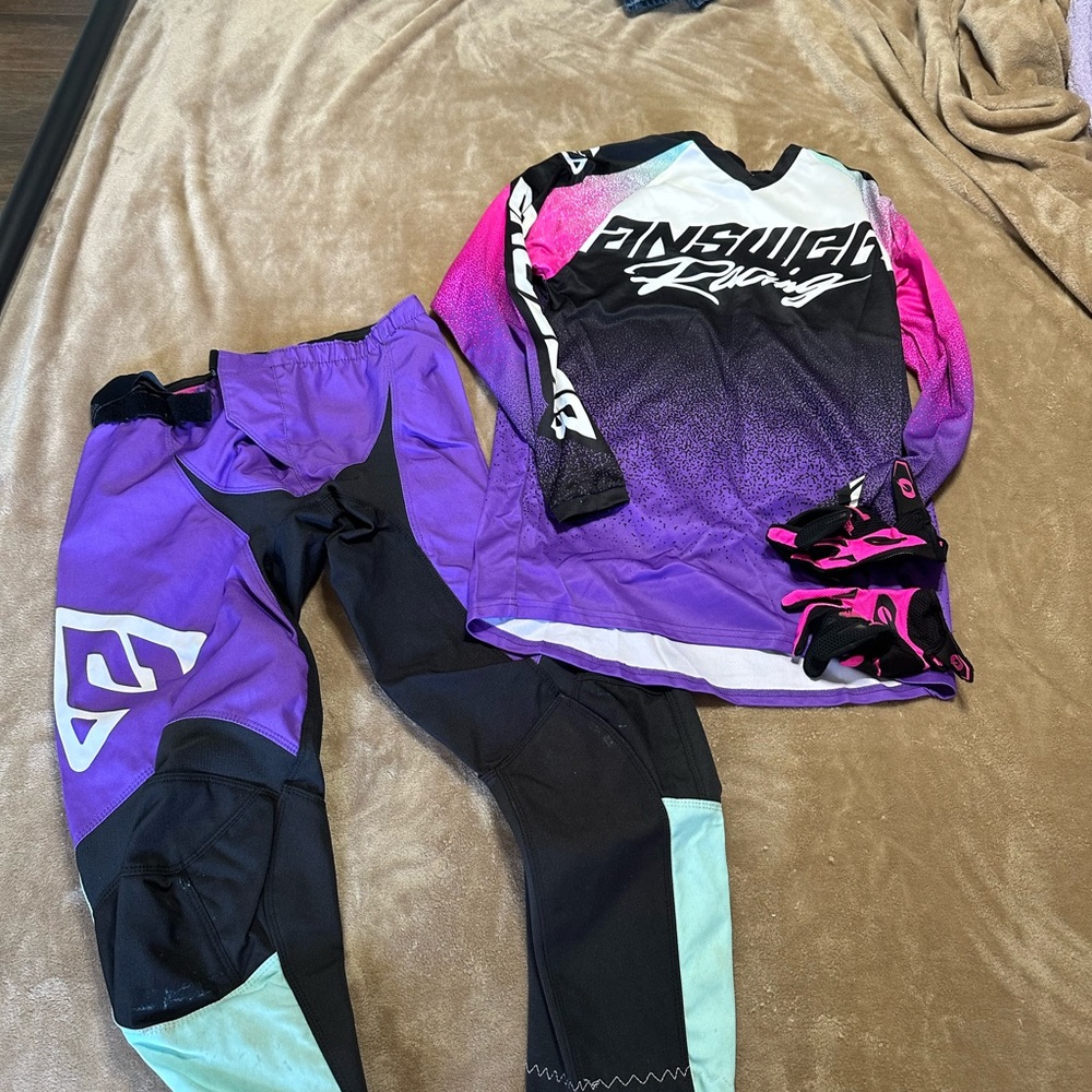Women’s dirtbike gear set
